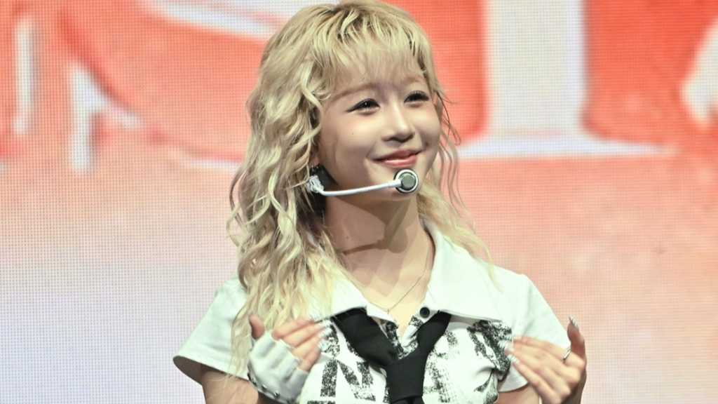 10月3日、Kep1erのコンサートツアーが福岡でスタート。日本人メンバーのヒカルにとって凱旋公演で、家族や友人との再会を楽しみにしている。