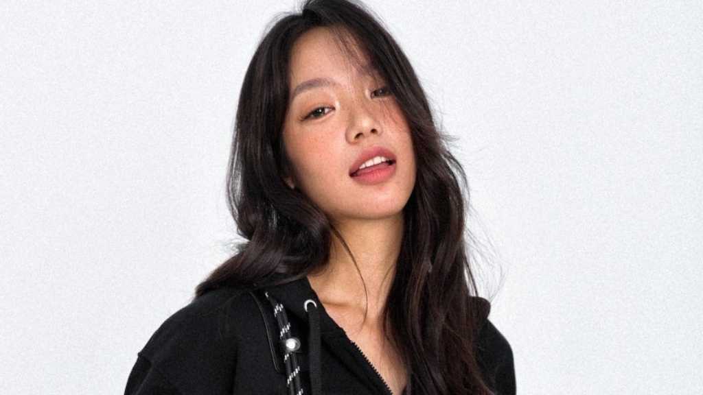 韓国ブランド「OWNSER」がECストア「60％」に新規入店。多くのK-popアイドルが着用し、注目を集める。