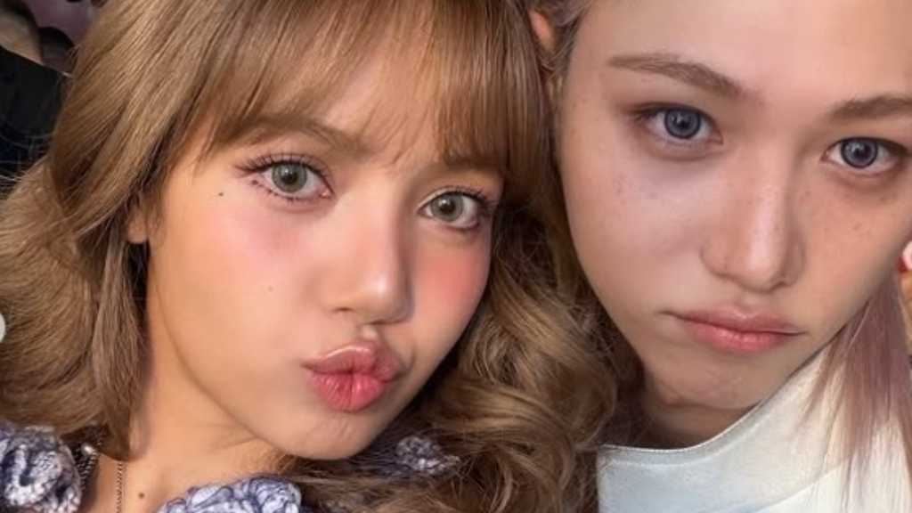 BLACKPINK's Lisa and Stray Kids' Felix met in Paris, sharing playful photos in Louis Vuitton outfits during a fashion show.