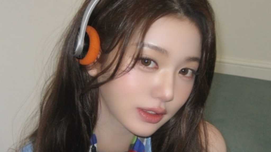 IVE's Wonyoung shares bold styling photos on Instagram, promoting a fashion brand while evoking nostalgia with her looks.