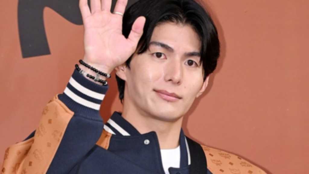 The 'BE＠RBRICK in MCM Wonderland' event featured stars like ATEEZ's MINGI and MAMAMOO's Moonbyul, along with Japanese actor Masaki Kuninaka.