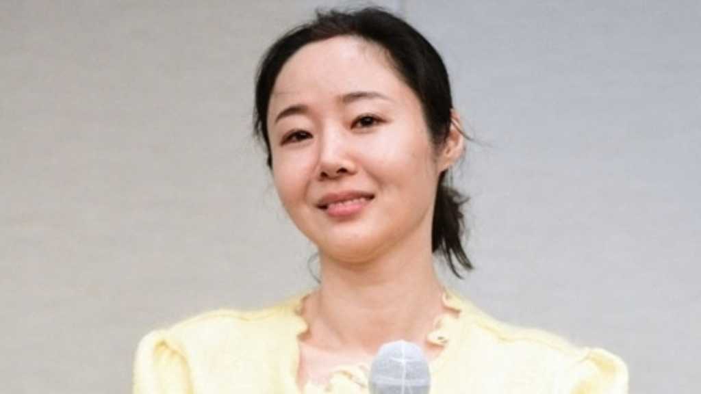 ADORのミン・ヒジンがNewJeansの復帰を支持し、メンバーの勇気を称賛。訴訟についても言及。