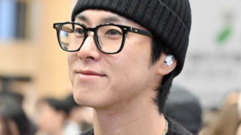 東方神起がファンクラブイベントのため日本へ出発。ユンホは1stアルバムのハイライトメドレーを公開し、チャンミンの全国ツアー東京公演がWOWOWで放送決定。