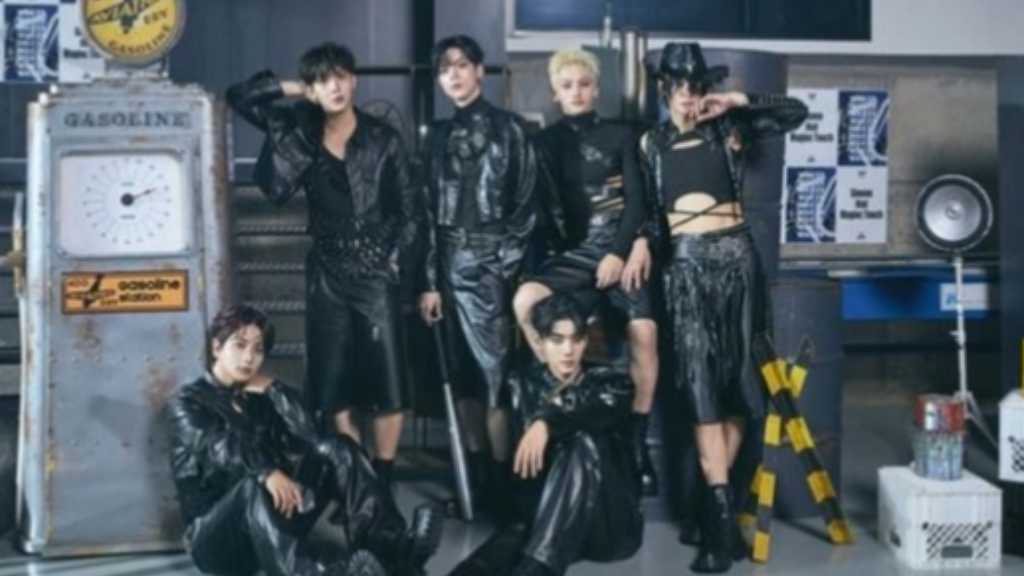 WAKER reveals new concept photos for their upcoming album, showcasing a strong rock aesthetic and increasing excitement among fans.