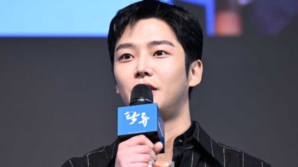 Rowoon of SF9 discusses his upcoming military enlistment and the new drama 'Turbulence' at a press conference.