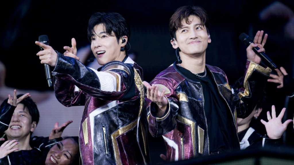 Tohoshinki marks their 20th anniversary in Japan with a spectacular concert at Nissan Stadium, attracting 130,000 fans over two days.