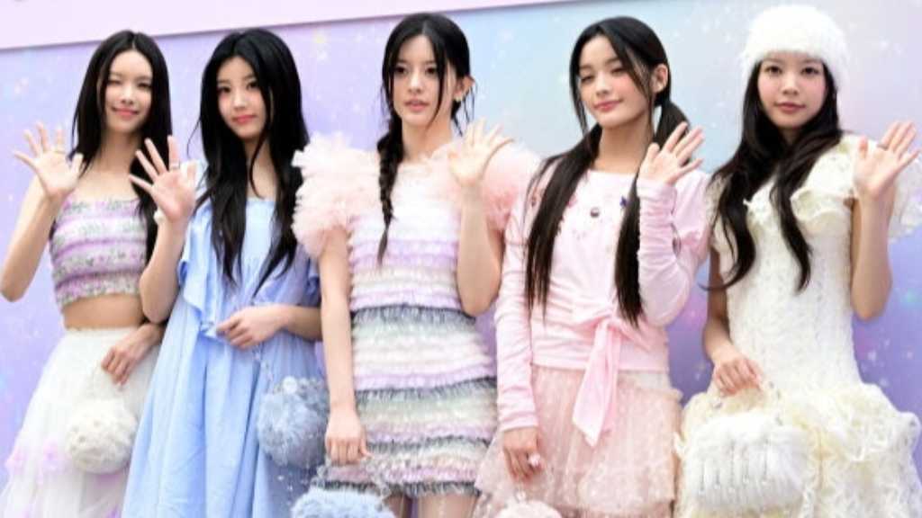 ILLIT's agency warns of legal action against harmful comments, especially targeting underage members, and emphasizes monitoring and protection.