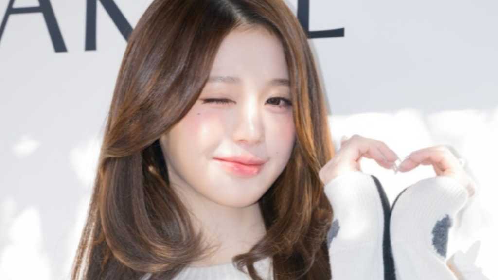 BARRIE’s launch event was held in Seoul’s Gangnam District, attended by IVE’s Wonyoung, NCT’s Jaemin, and others.