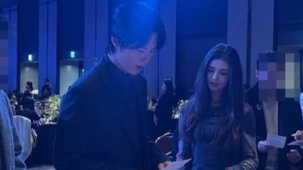 Actors Park Bo-gum and NewJeans' Daniel attended the 'TABLE FOR ALL 2025' charity dinner in Seoul, highlighting their unexpected friendship.