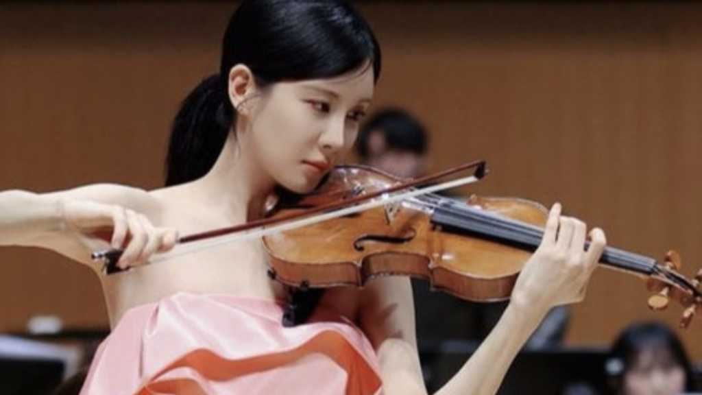 ソヒョンがバイオリン協演で音楽への情熱を示し、善意の影響力を伝えた公演が話題に。