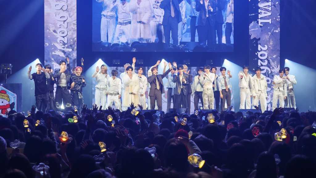 札幌で開催された「第76回さっぽろ雪まつり17thKPF」では、n.SSign、JUST B、ONE PACT、TIOTが圧巻のパフォーマンスを披露し、観客を魅了した。