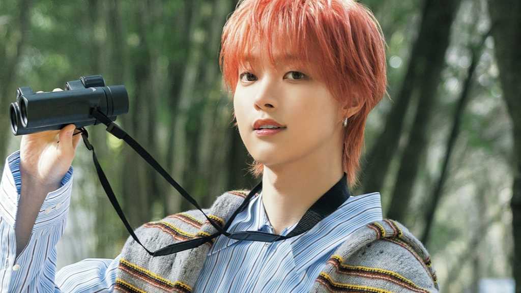 ファッション誌「Oggi」に＆TEAMのリーダーEJが登場。ソロキャンプを楽しむ休日をテーマに、自然の中での素顔を披露。3rd EP「We on Fire」もリリース。