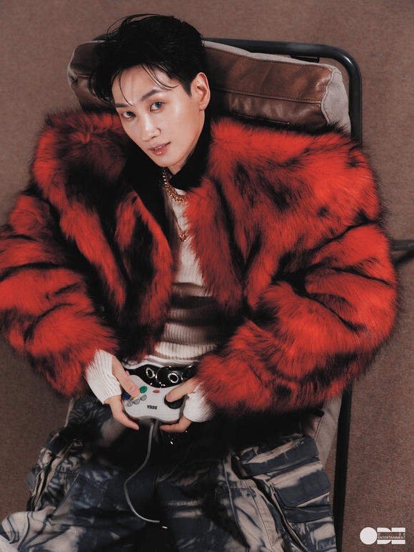 SUPER JUNIOR ウニョク、1stミニアルバム「EXPLORER」コンセプトフォトを公開 - Kstyle