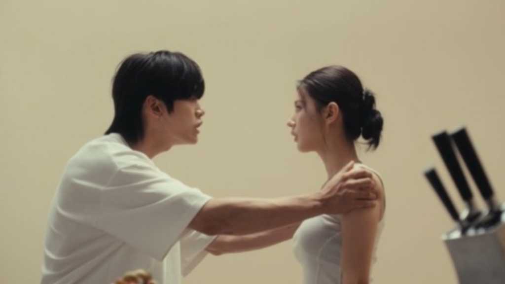 ミヨンがウエスタンノワールをテーマにした新曲「Reno」のMV予告を公開。歌唱力と映像美が際立ち、注目を集めている。