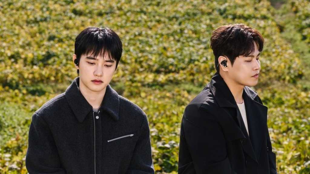 Na Young-gwon and EXO's D.O. unveil their duet 'Bok dattara' on November 7, showcasing autumn vibes in a new concept photo.