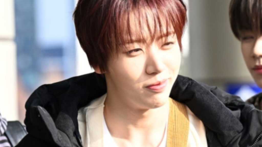 On the afternoon of the 27th, AHOF departed for China through Gimpo International Airport for overseas schedules.