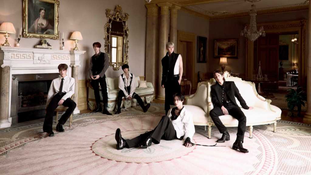 RIIZE performed their new single 'Fame' at FNS after-party, impressing fans with their style and engaging in fun banter.