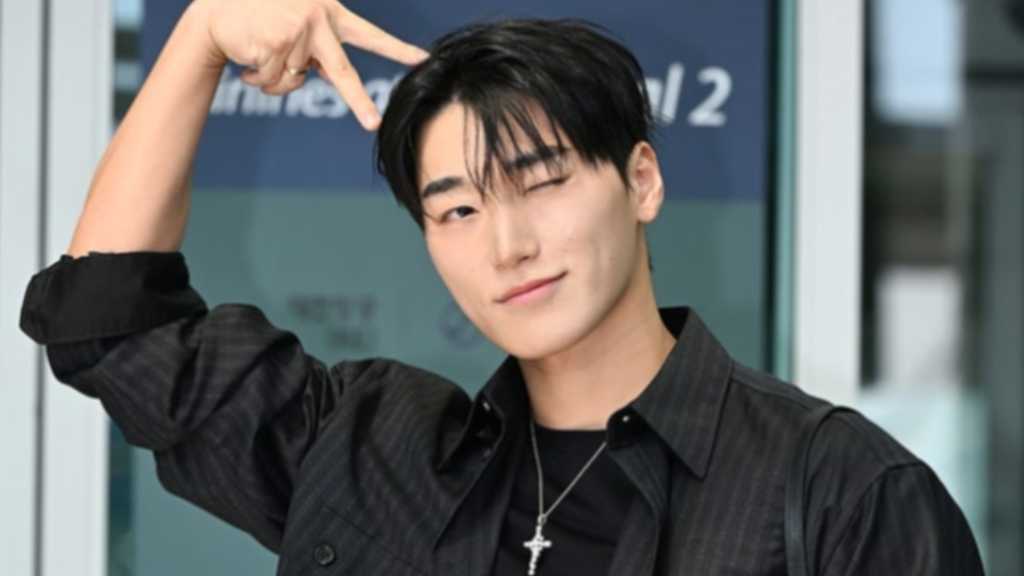 ATEEZのSANがミラノ・ファッションウィークに出席するため出国。ドルチェ＆ガッバーナのグローバルアンバサダーに選ばれ、ミュージックバンクで1位を獲得。