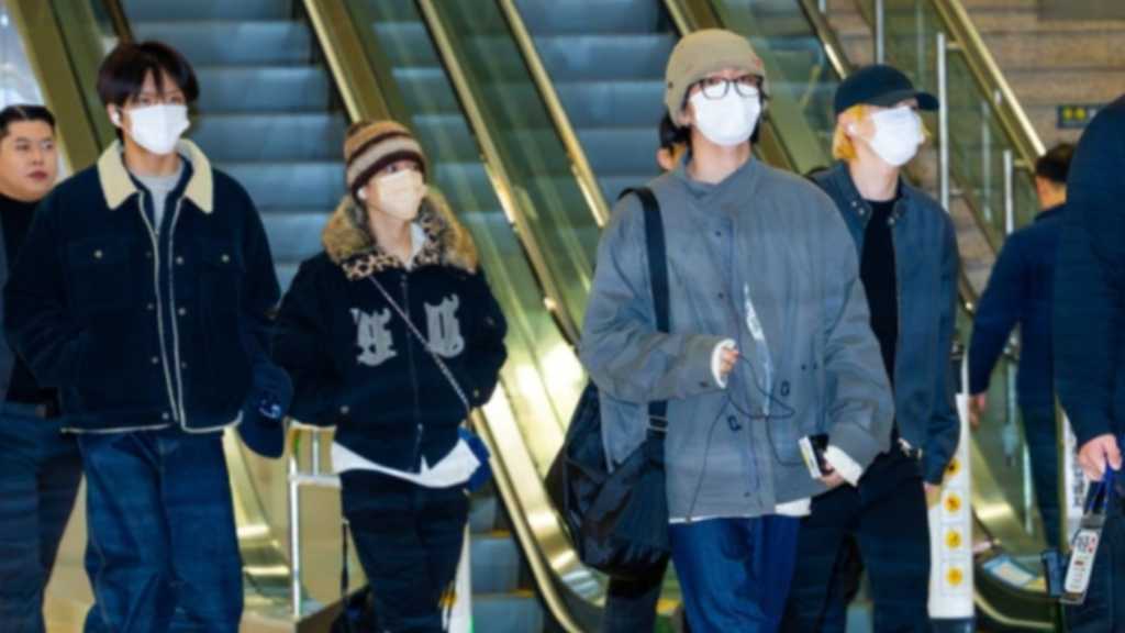 BOYNEXTDOOR members Jehyun, Sungho, Eunkhak, and Riu departed for Japan via Gimpo International Airport for a CDTV event.