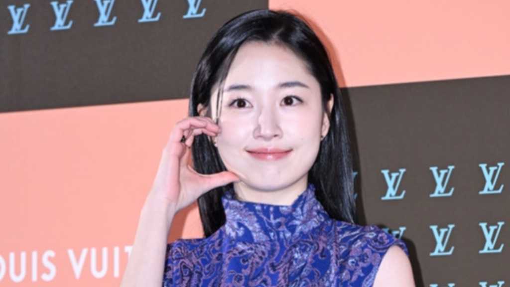 A Louis Vuitton event in Seoul featured stars like J-HOPE, Felix, and Lisa, with Won Ji-an also in attendance.