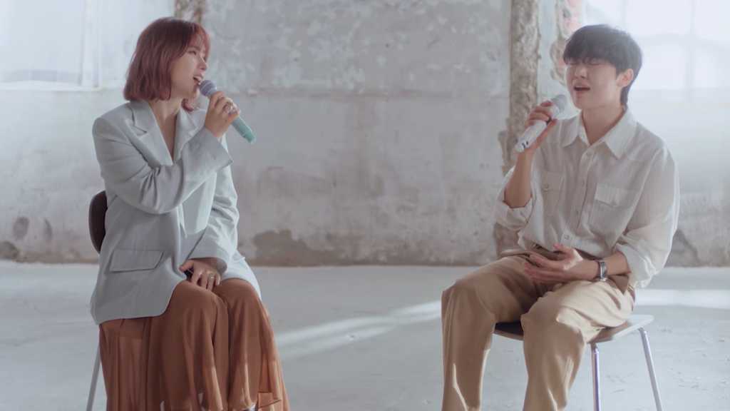 Seungkwan of SEVENTEEN releases spring song "Like Spring You Are" with GUMMY, expressing love's excitement and sadness.