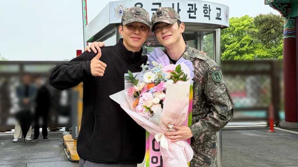 NCT's Jaehyun has completed his military service after 18 months. He celebrated with a photo shoot and was joined by member Jungwoo.