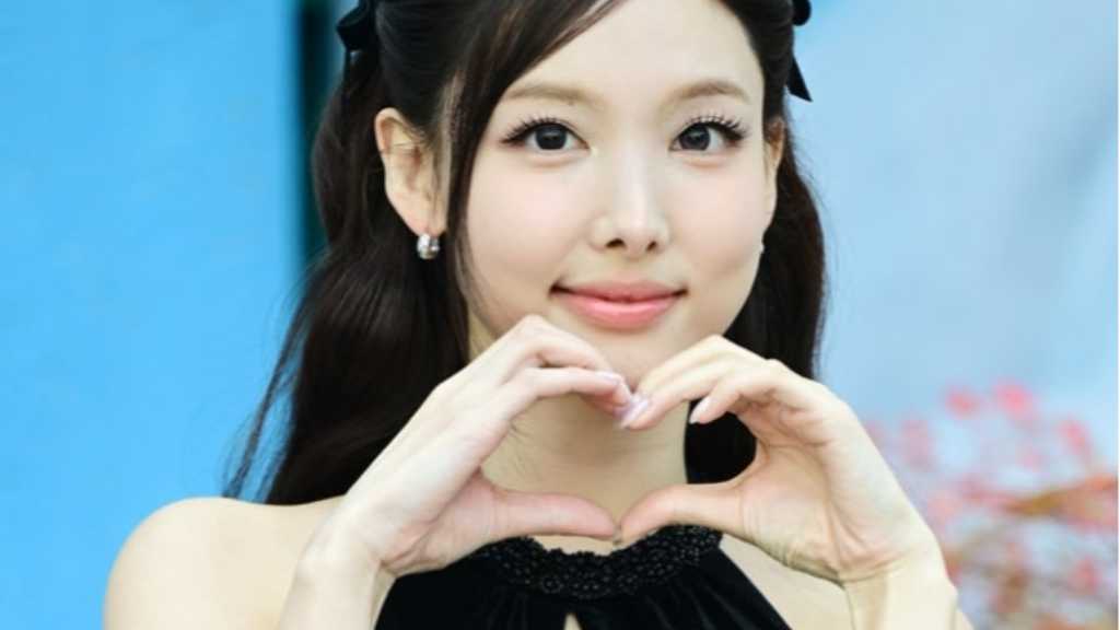 TWICE's Nayeon attended the launch event for the new Korean cosmetics brand 'fwee' and was chosen as its new brand model.