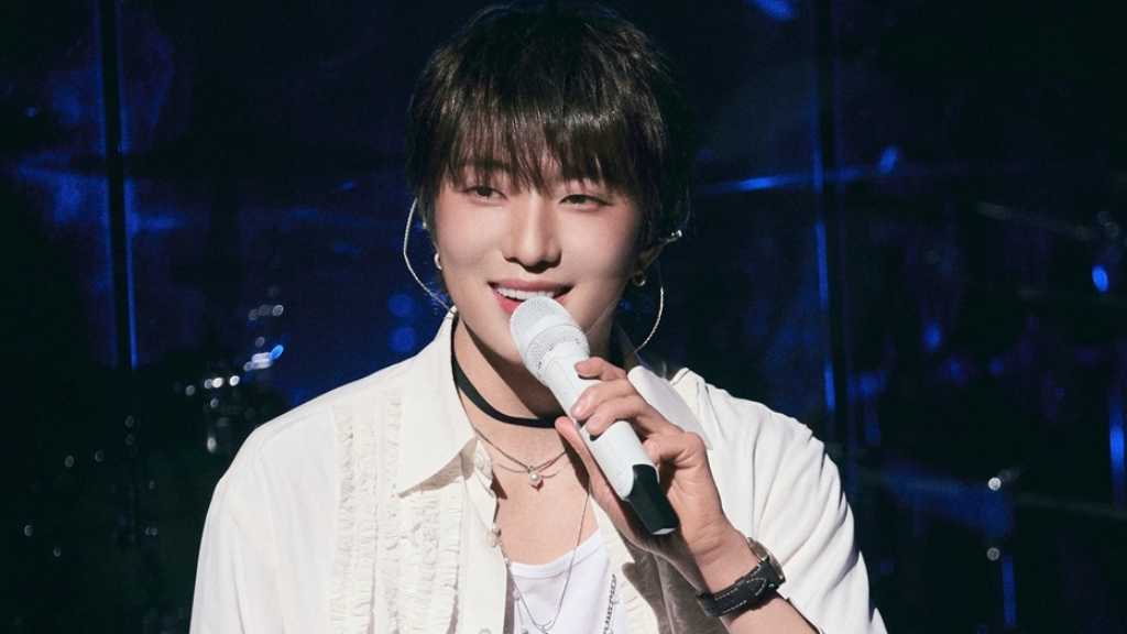 WINNERのカン・スンユンが初のソロツアーを成功裏に完走。日本での公演では新曲を披露し、多彩なパフォーマンスでファンを魅了した。