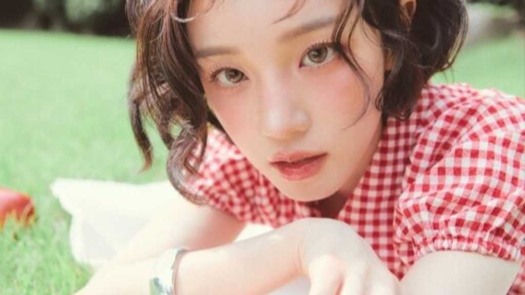 i-dle’s Wugi returns after 1 year and 1 month with her solo mini album “27,” sharing her 27-year-old story and self-love message.