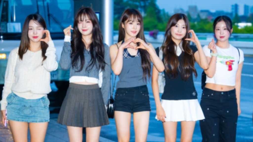 WOOAH departed from Gimpo International Airport to Japan for a fan event on the morning of the 30th, as reported by local media.