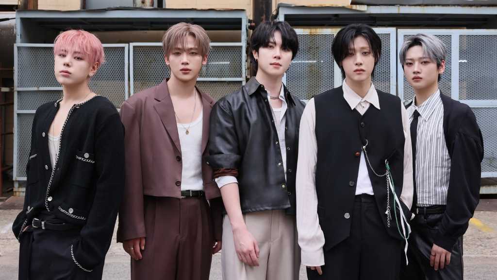 WEi will release their 8th mini-album 'Wonderland' on October 29 and hold concerts in Japan in November 2025.