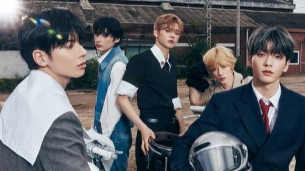 Amazon.co.jp: TXT（TOMORROW X TOGETHER） 全員直筆 サイン写真 minisode 2: Thursday's  Child 10cm*15cm : おもちゃ