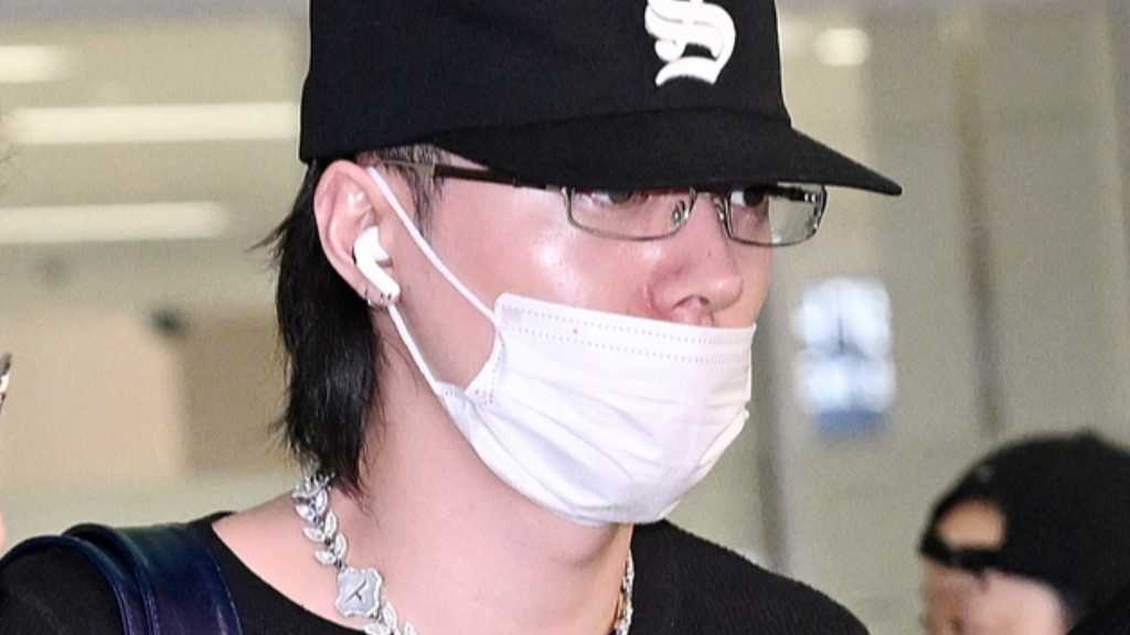 TREASUREのハルトがスケジュールを終え、仁川国際空港を通じて韓国に到着した。