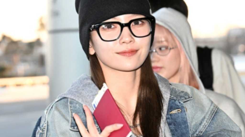 On the afternoon of the 18th, NiziU left Gimpo International Airport for Japan. This article is based on local media coverage.