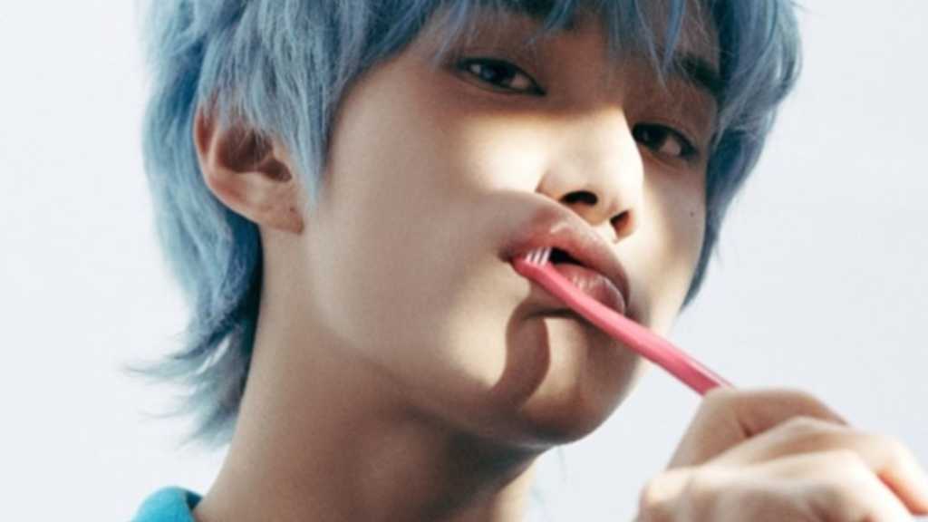 NCTのジョンウが初のソロシングル「SUGAR」を28日に公開。ファンへの温かいメッセージを込めた楽曲で、初の単独ファンミーティングも開催。