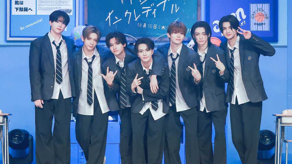 J-POP group aoen surprises fans with 2nd single announcement during sold-out Mini Live for their debut single on December 7.