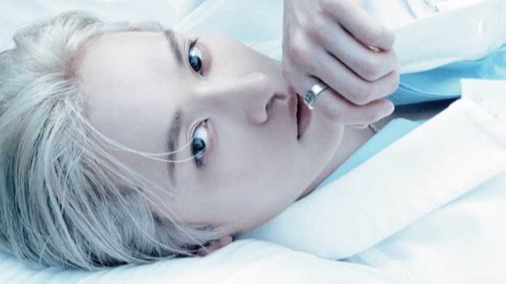 Stray Kidsのリノがファッション誌のカバーを飾り、ニューアルバムの成功や公演への感謝を語った。