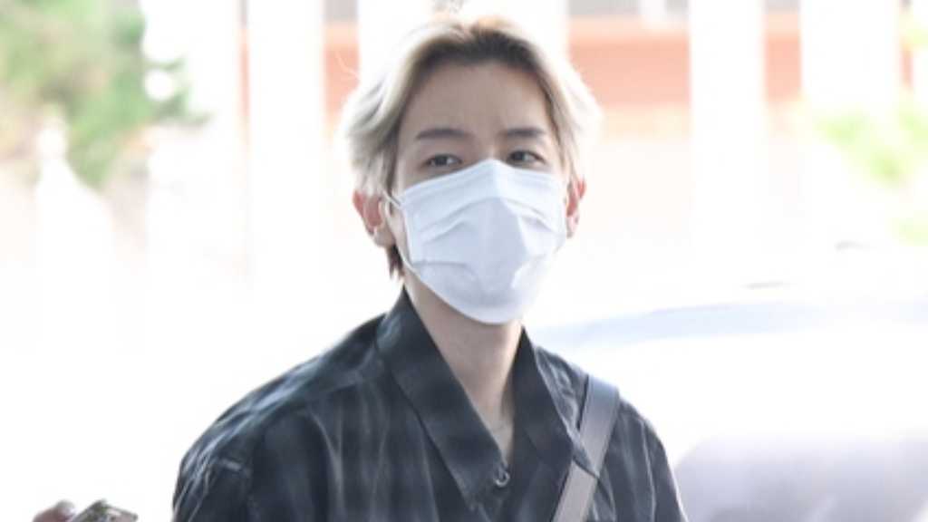 Baekhyun of EXO departs for an overseas schedule. His Nagoya concert in October is canceled due to difficulties, and contract disputes arise.
