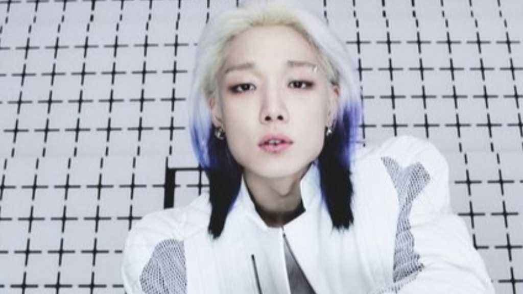 BOBBYが12月15日から19日までラジオDJを務め、除隊後初の活動を開始。ジナンとチャヌがゲスト出演予定。