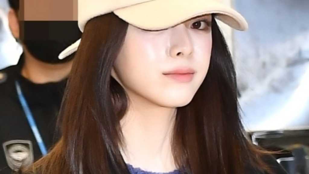 On the afternoon of the 18th, ITZY arrived in Korea via Gimpo International Airport after completing their overseas schedule.