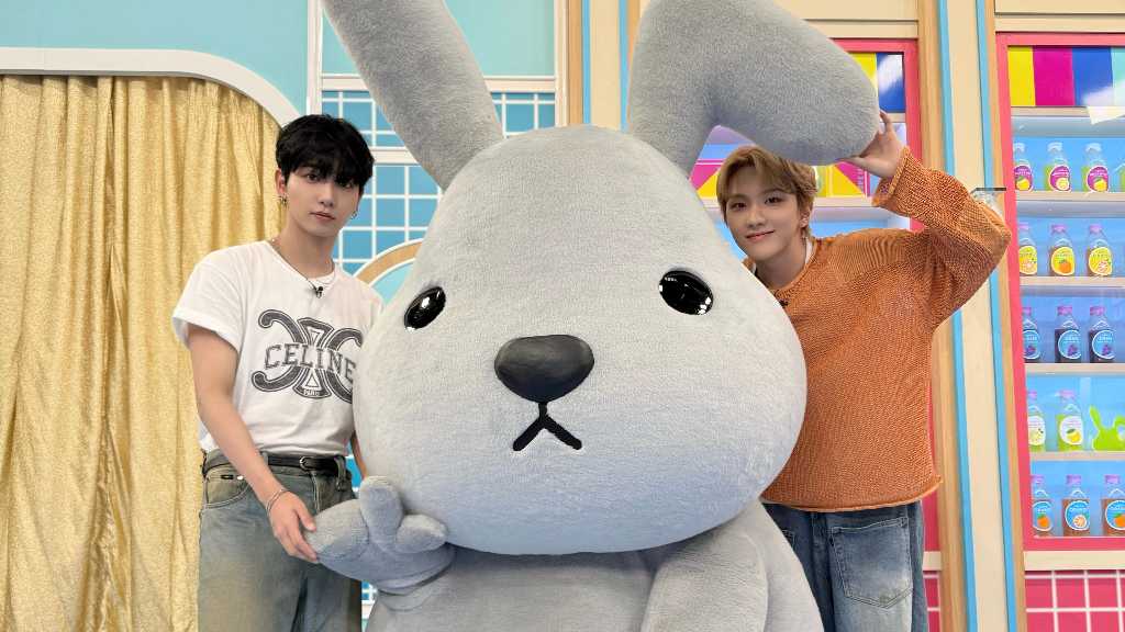 BOYNEXTDOORのジェヒョンとウンハクが「ラヴィット！」に初出演し、日本語での魅力を発揮。キュン台詞選手権で優勝し、SNSで好評を得た。