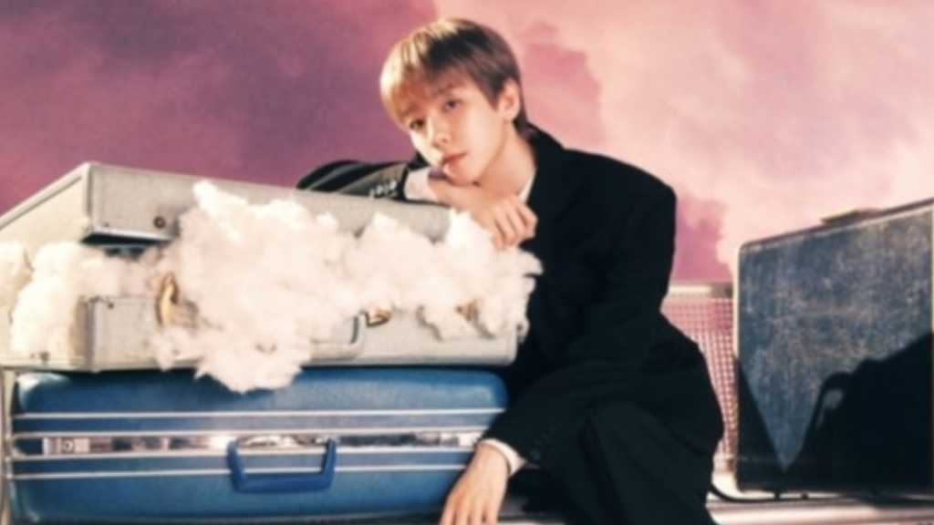 EXO's Baekhyun reveals encore concert 'Reverie dot' in Seoul, promising a unique experience with new concepts and visuals.