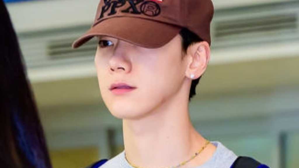 NCTのテンが海外スケジュールを終え帰国。SEVENTEENのホシとウジのダンスチャレンジが話題。