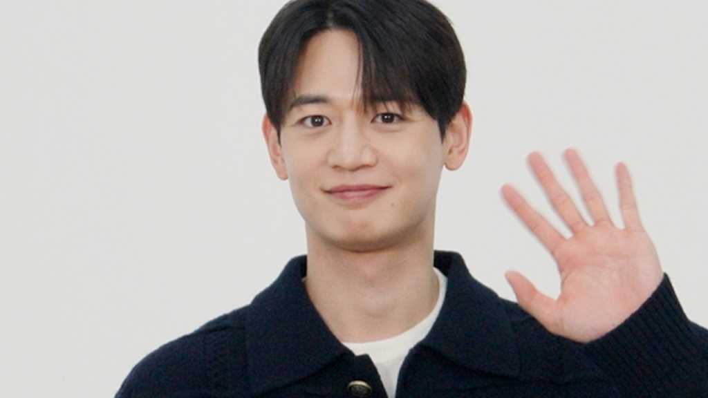 Minho from SHINee sent a congratulatory message for Kstyle's 14th anniversary, which features special messages and gifts for fans.