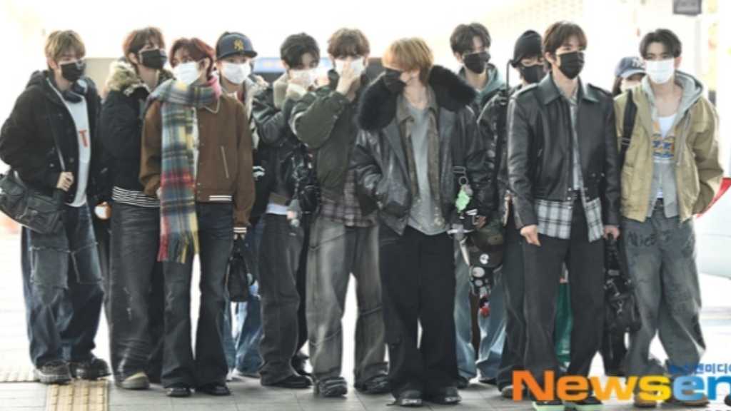 SMTOWN LIVE 2025-26 departs for Fukuoka, Japan, set for January 31 and February 1 at PayPay Dome, featuring top artists.