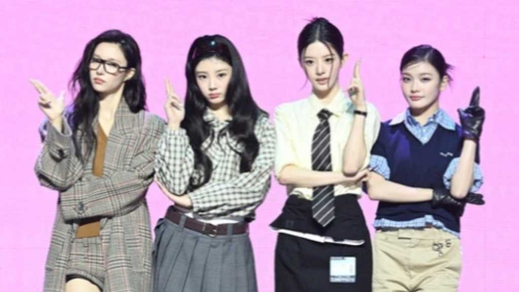ILLIT held a showcase in Seoul for their 5th mini album, and explained that the title track accuses someone who caused misunderstanding.