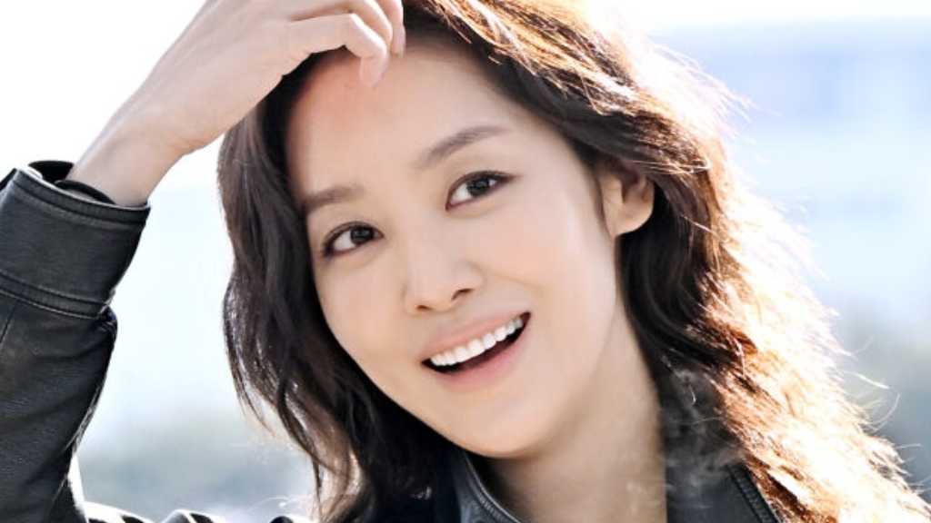 チャ・ジュヨンが「10th Anniversary Asia Artist Awards 2025」に出国。授賞式は12月6日、高雄で開催。