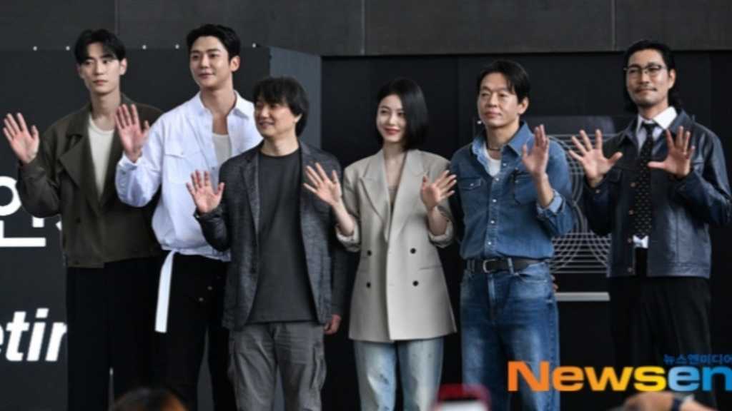 新ドラマ「濁流」の舞台挨拶が釜山国際映画祭で行われ、SF9のロウンらが出席。ドラマは夢を抱く人々の運命を描く。