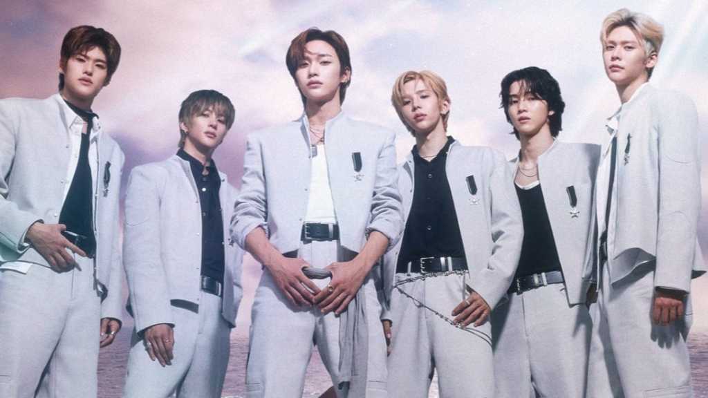 RIIZE's concert at Tokyo Dome will be live broadcast on February 23. A new variety show 'BOSS RIIZE' will also premiere soon.