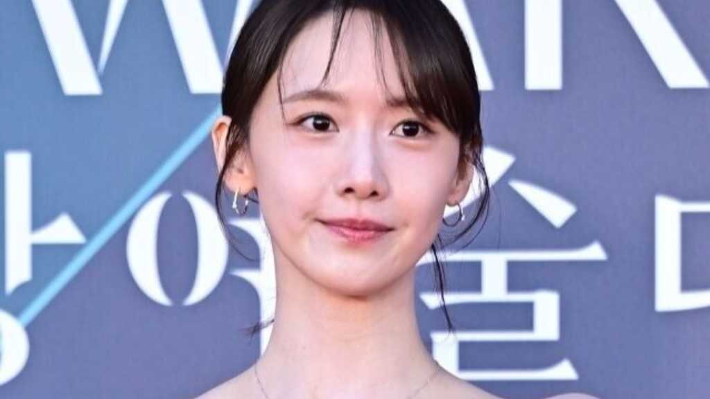 少女時代のユナが韓国版「アンナチュラル」に出演。法医学者役で、不自然な死の真相を追う。